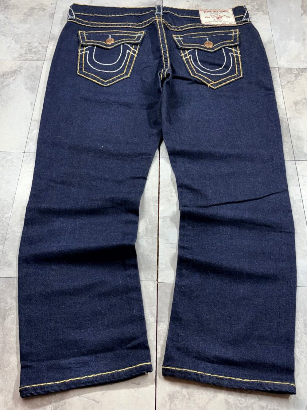 True Religion Ricky Jeans Men’s 38x32 Dark Indigo Gold Stitch